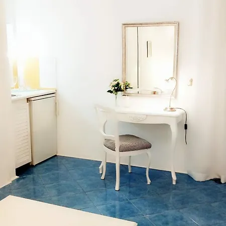 Villa Sarah Apartahotel *